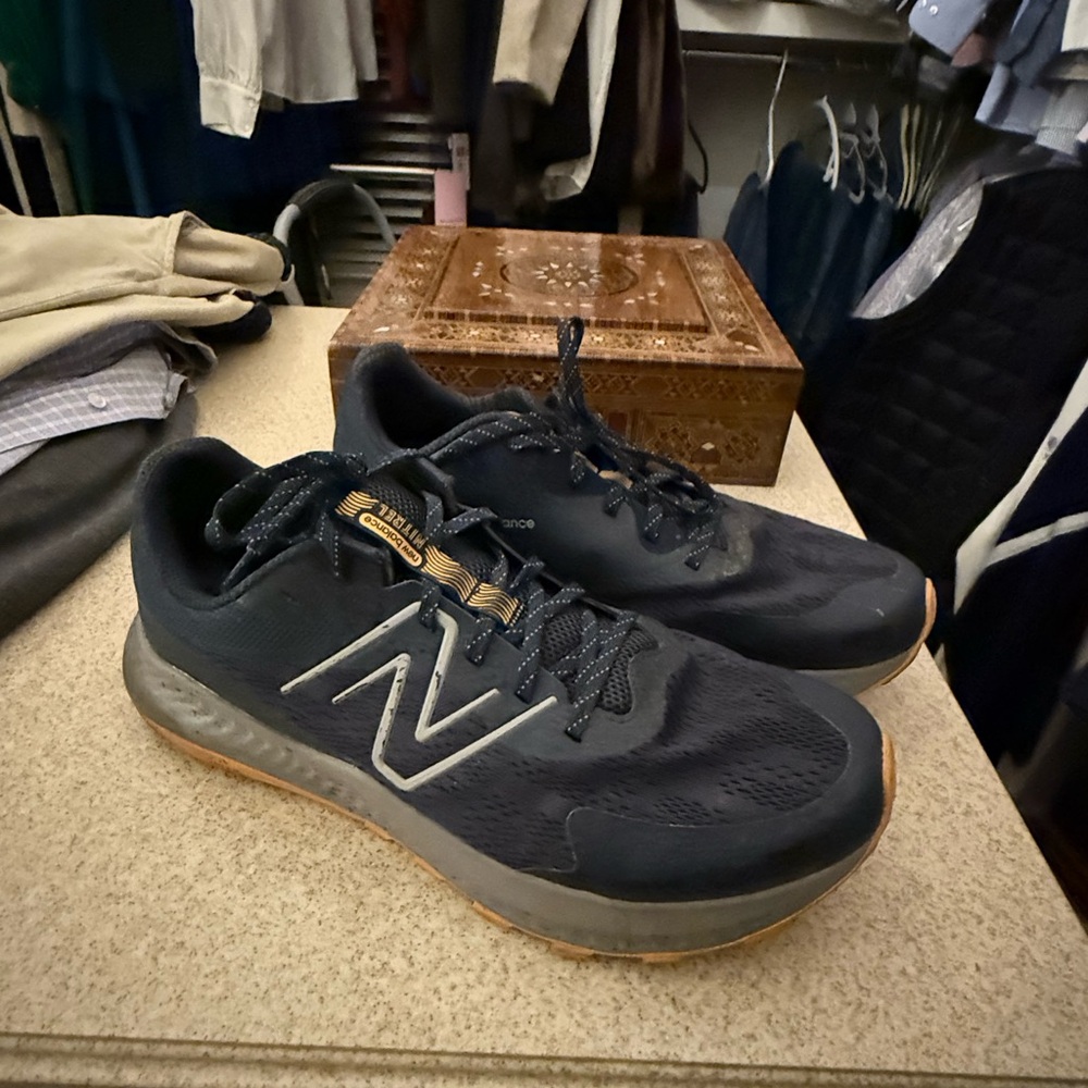 New Balance Men's Black Running Shoes